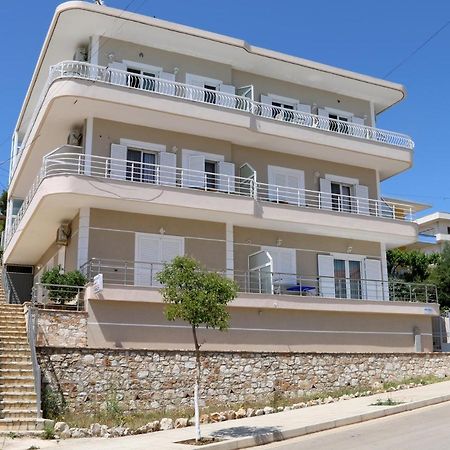 Isabela Apartments Sarande Exterior photo