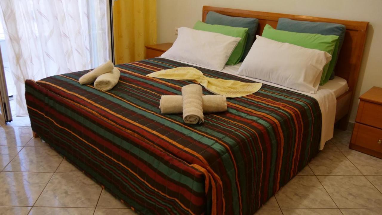 Isabela Apartments Sarande Exterior photo