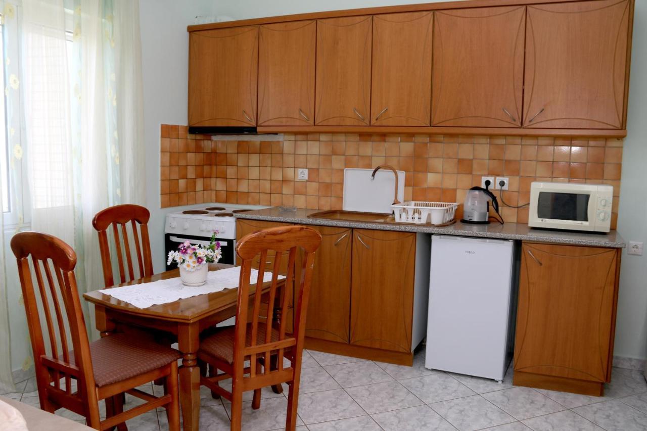 Isabela Apartments Sarande Exterior photo