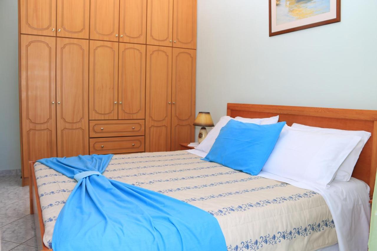 Isabela Apartments Sarande Exterior photo