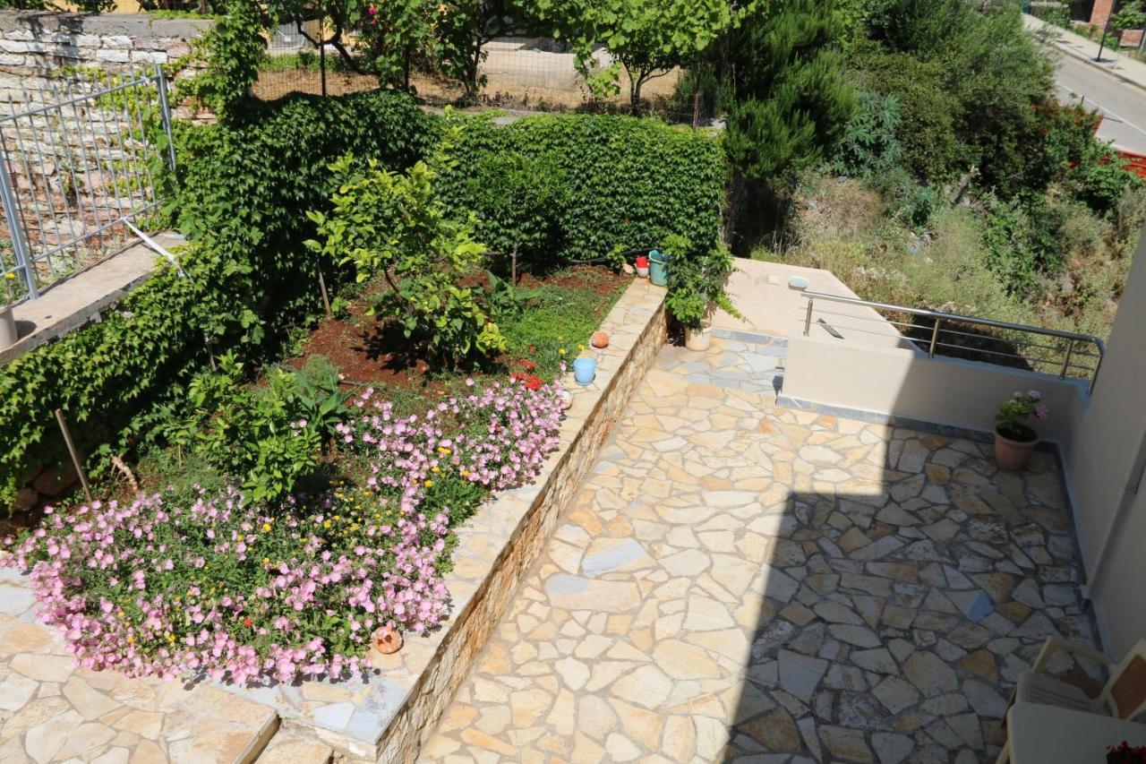 Isabela Apartments Sarande Exterior photo