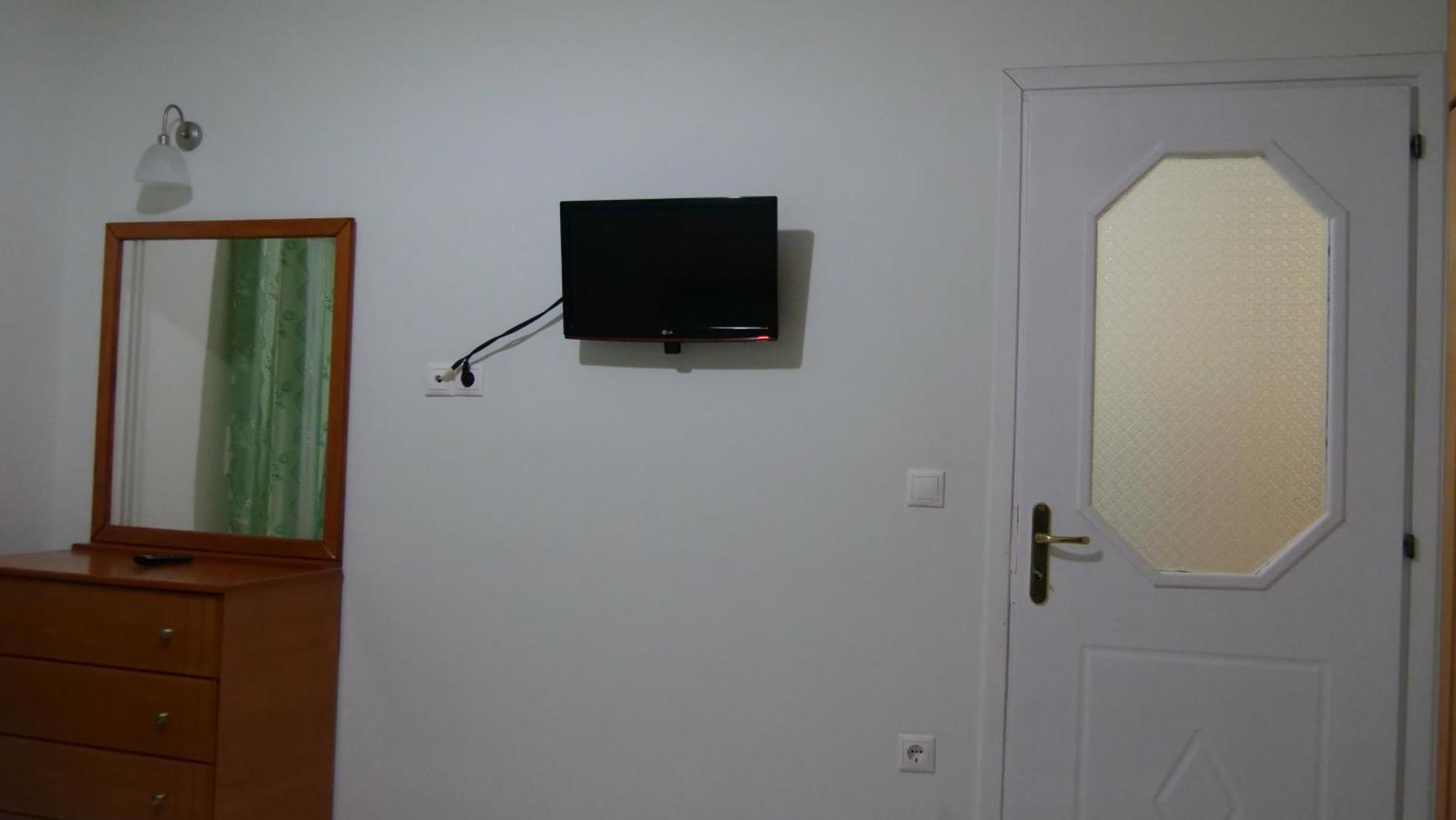 Isabela Apartments Sarande Exterior photo