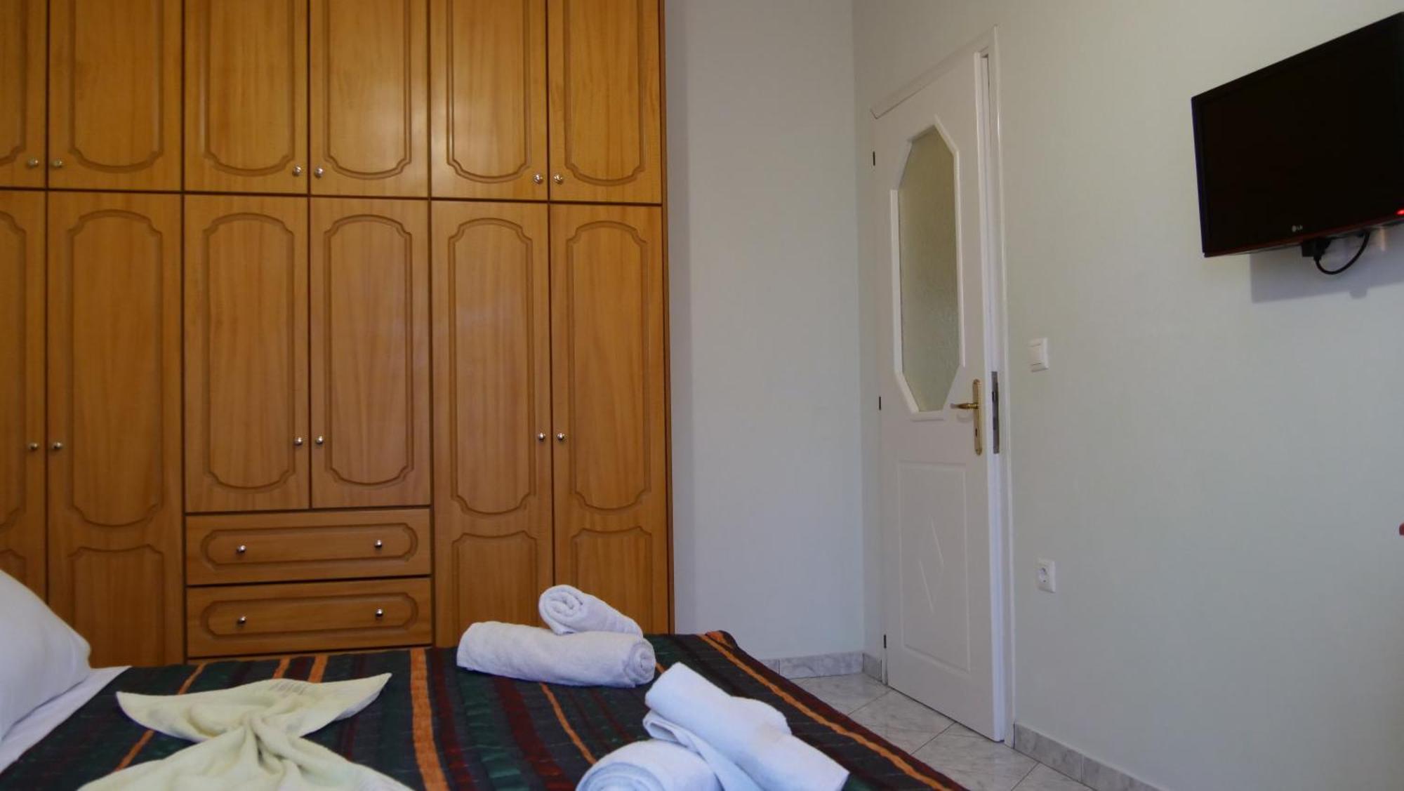 Isabela Apartments Sarande Exterior photo