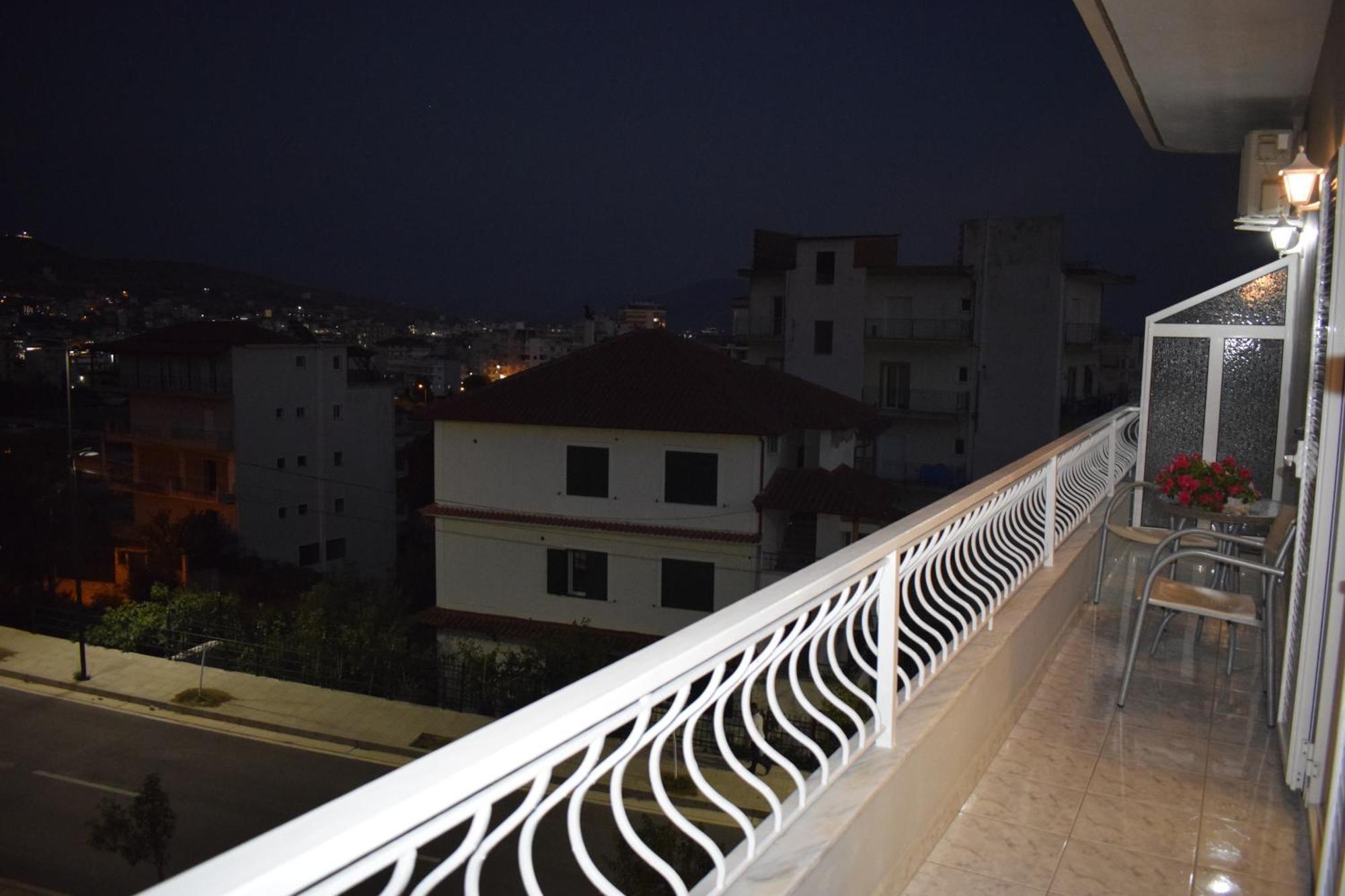 Isabela Apartments Sarande Exterior photo